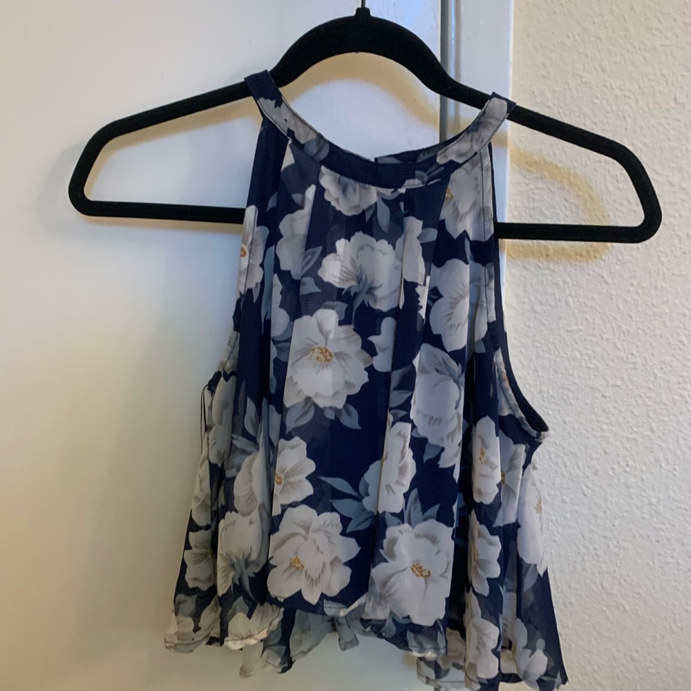 Cropped flowy floral top